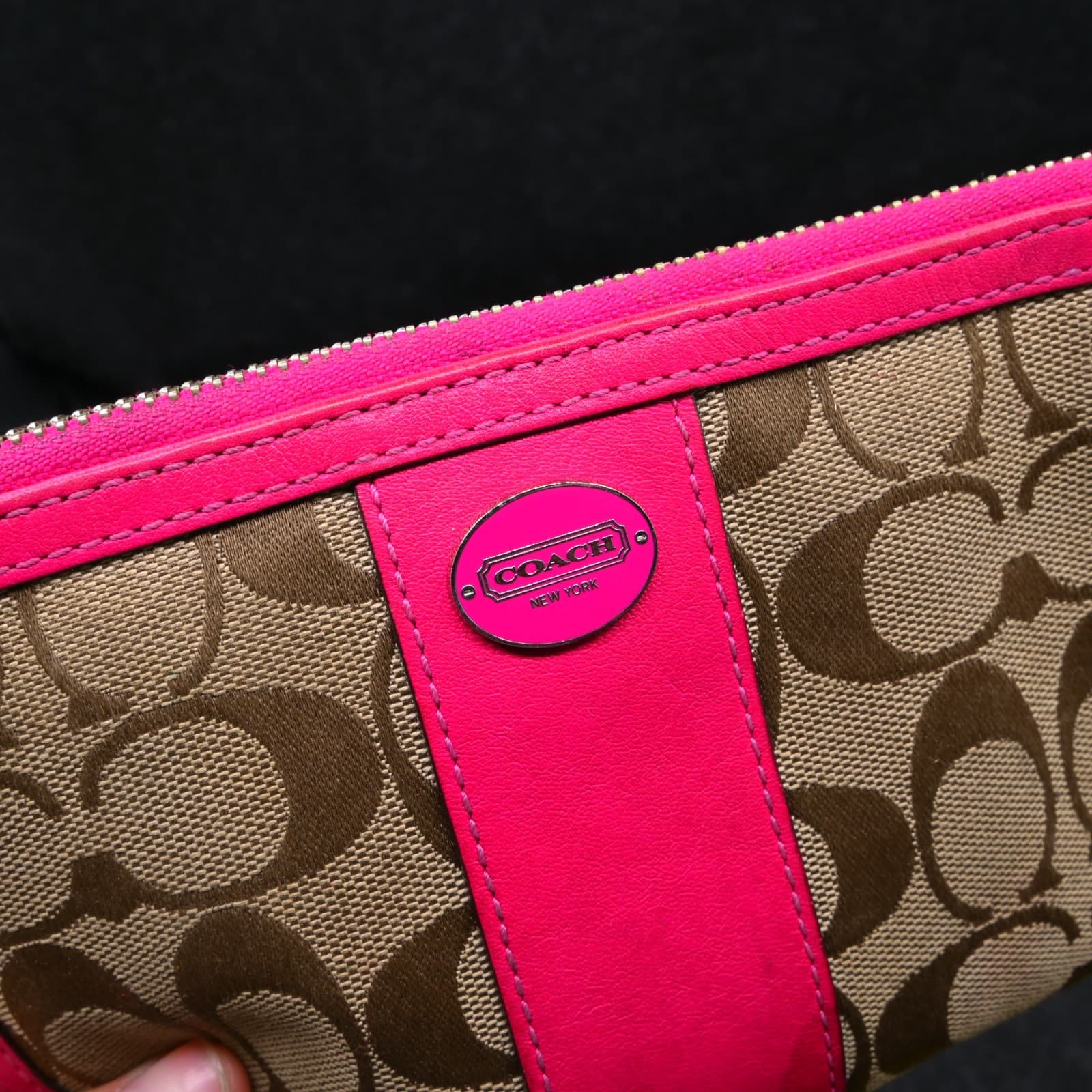 Coach Signature Zippy Wallet 48691B in Khaki Fuchsia - Thumbnail 3