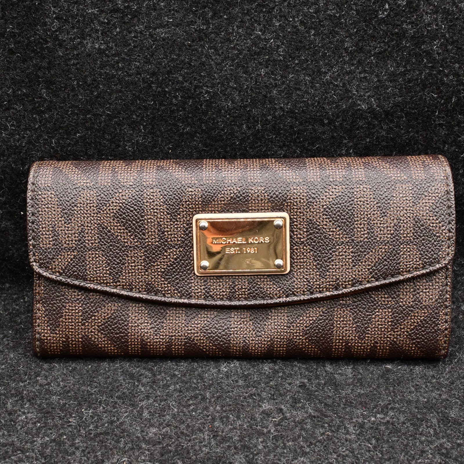 Michael Kors Women's Envelope Style Clutch Wallet Large W/Flap