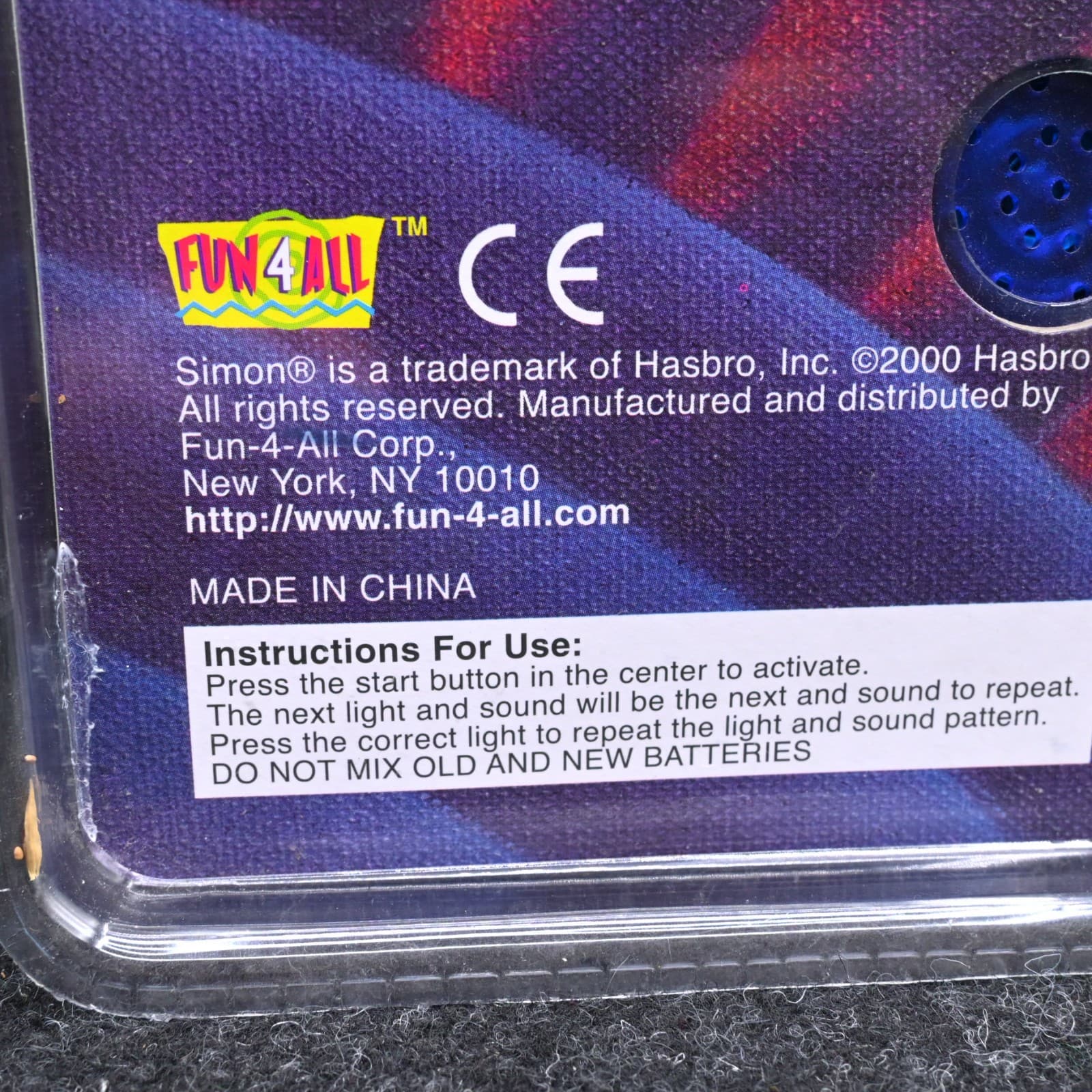 Simon HASBRO VTG Keychain 2000 New Sealed Manu. by Fun 4 All - Thumbnail 6