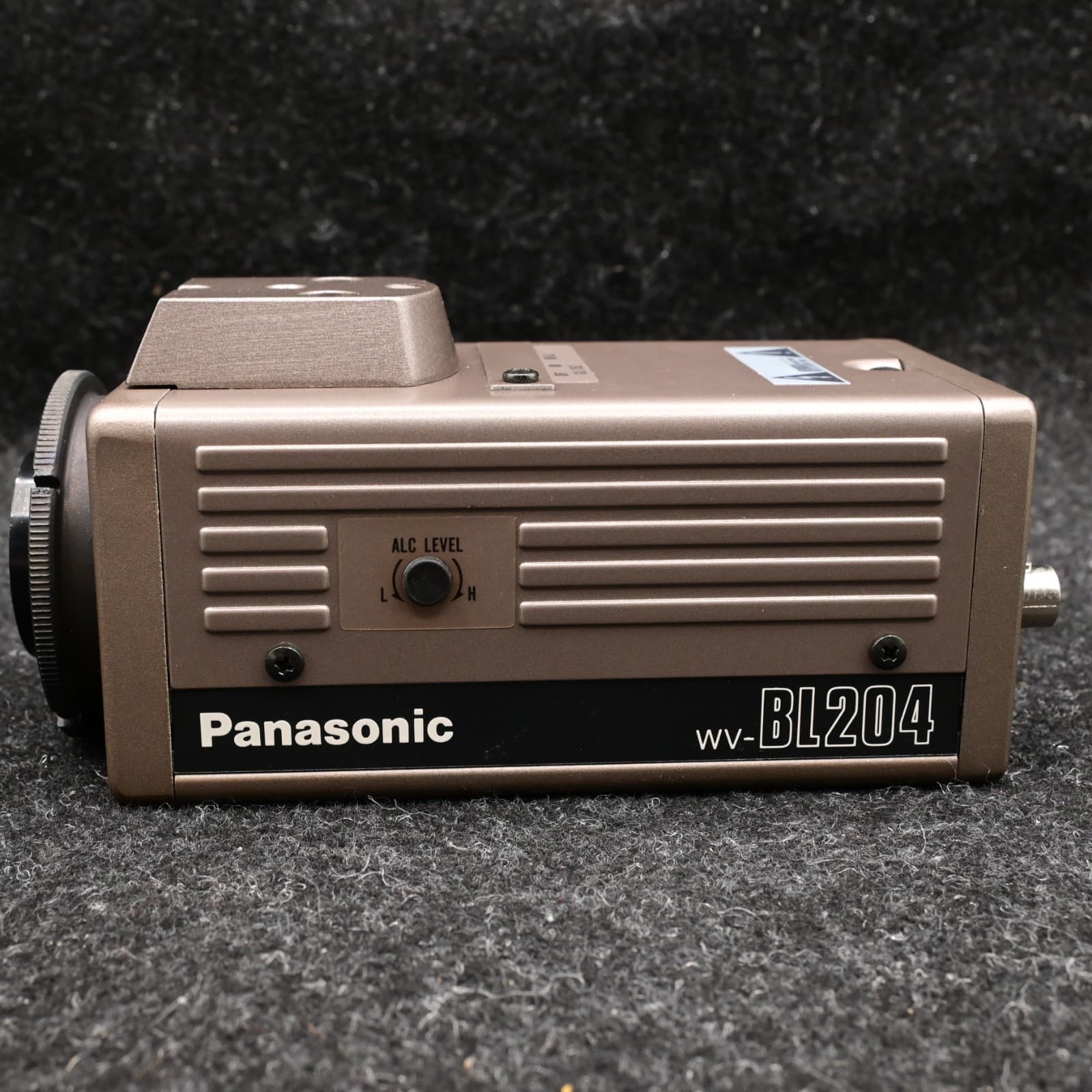 Panasonic WV-BL204 CCTV Security Camera Black & White Color 1Vp-p 75 Ohms 24 V - Thumbnail 8