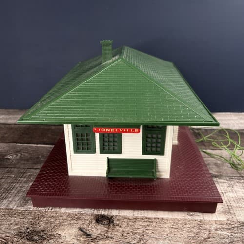 VINTAGE LIONEL # 6-2133 ILLUMINATED FREIGHT STATION O Gauge WITH ORIGINAL BOX - Thumbnail 6