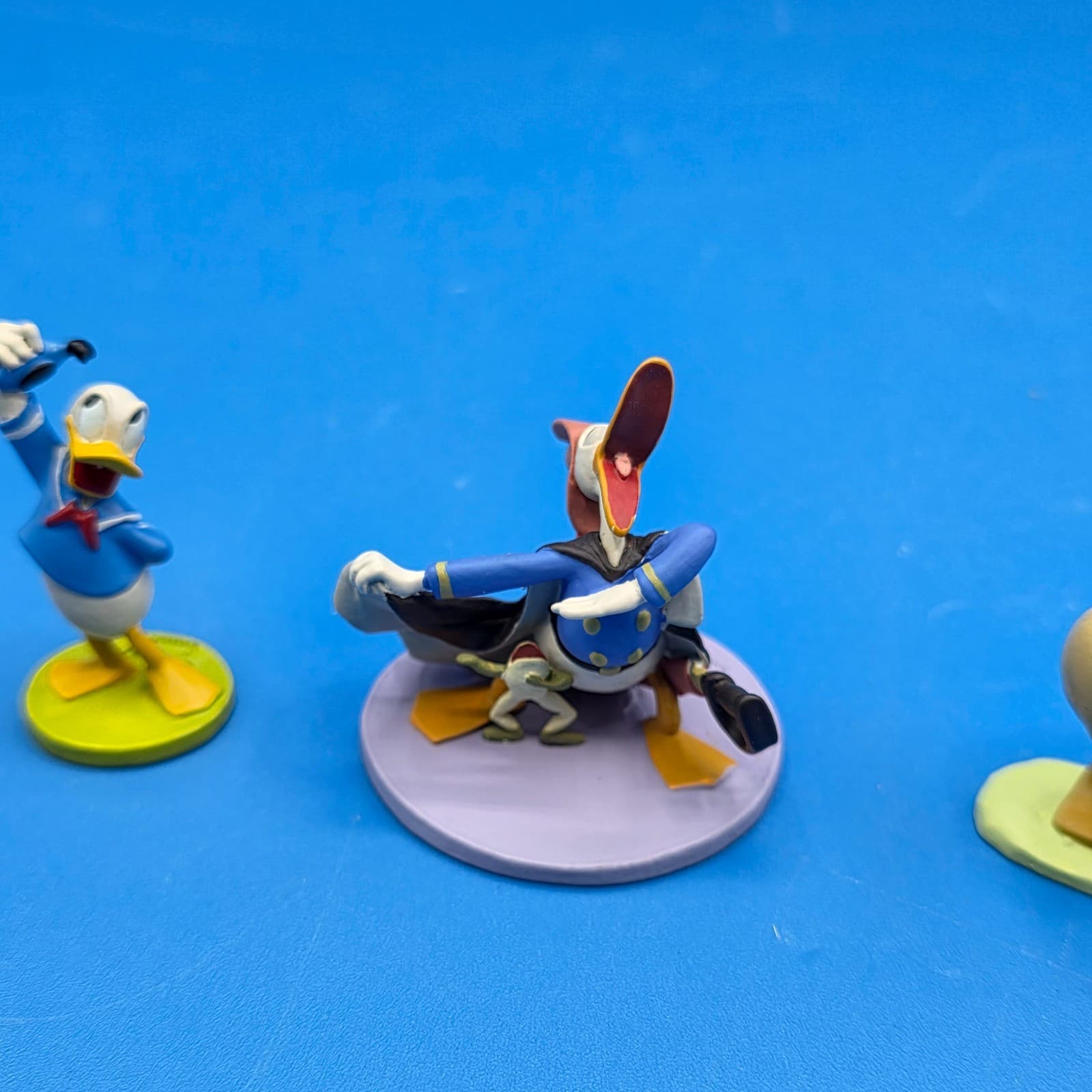 Disney's Donald Duck Limited Edition Pewter Collectible Figures Through the Ages - Thumbnail 7