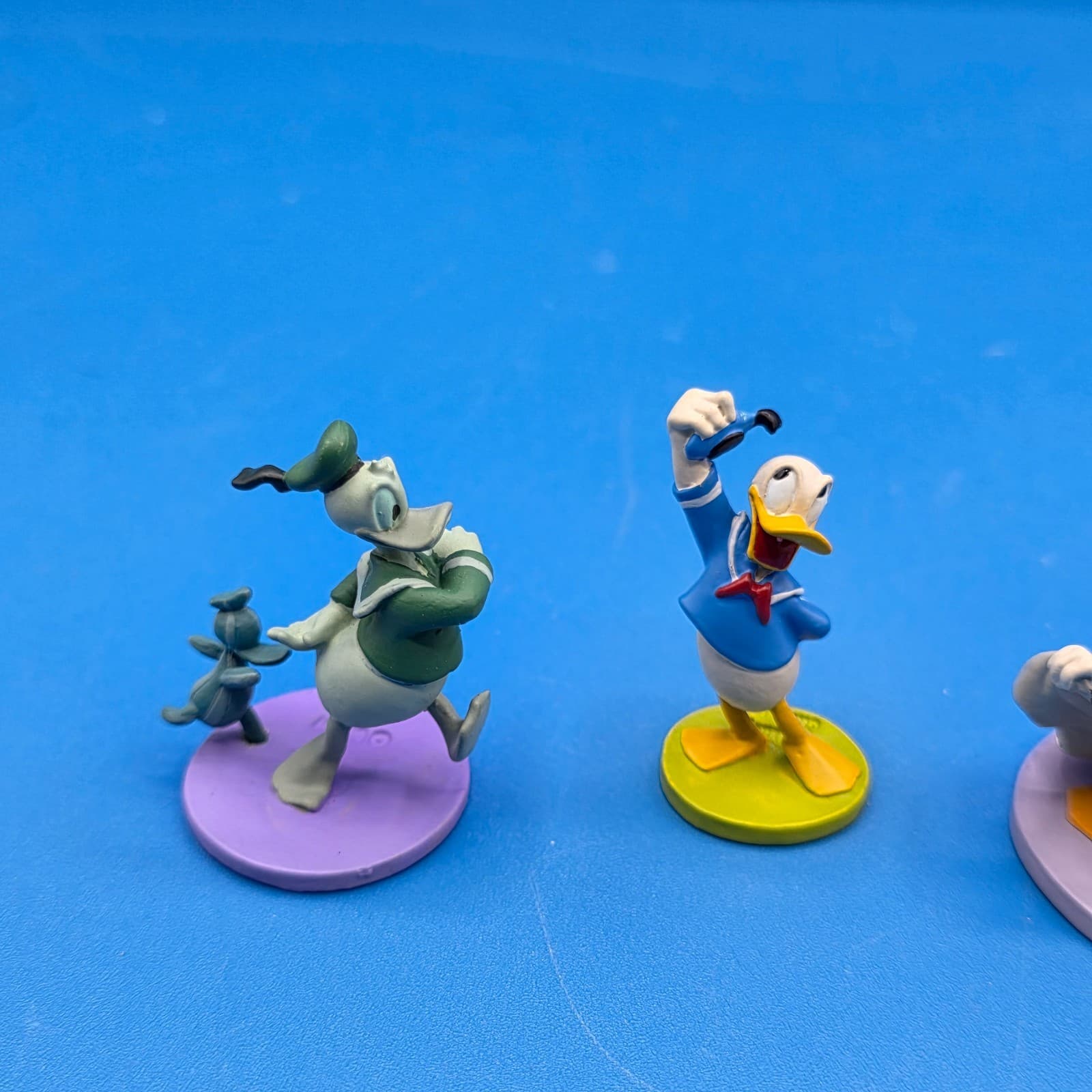 Disney's Donald Duck Limited Edition Pewter Collectible Figures Through the Ages - Thumbnail 4