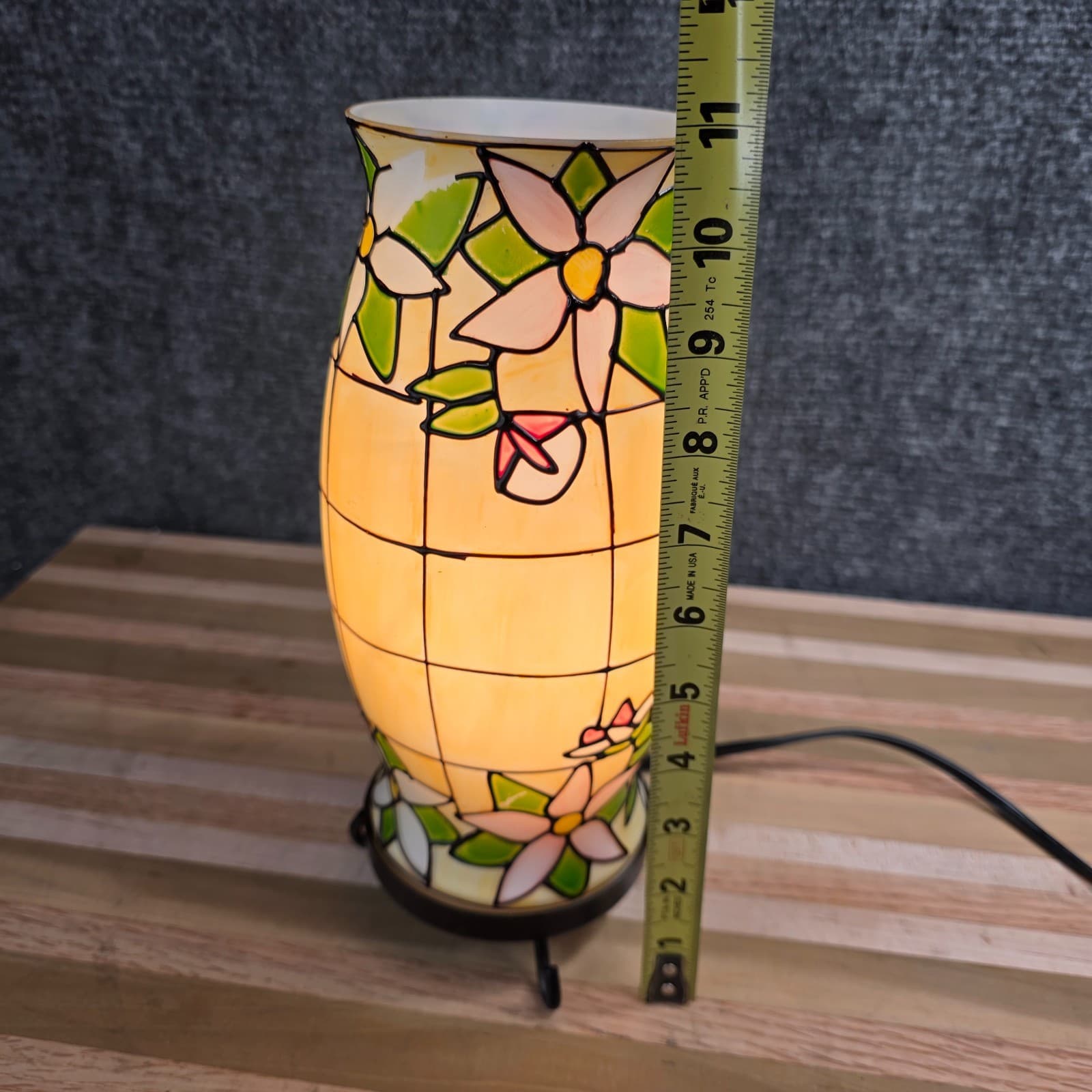 PAINT CHIP Faux Stained Glass Electric Hurricane lamp Night Light 25W - Thumbnail 4
