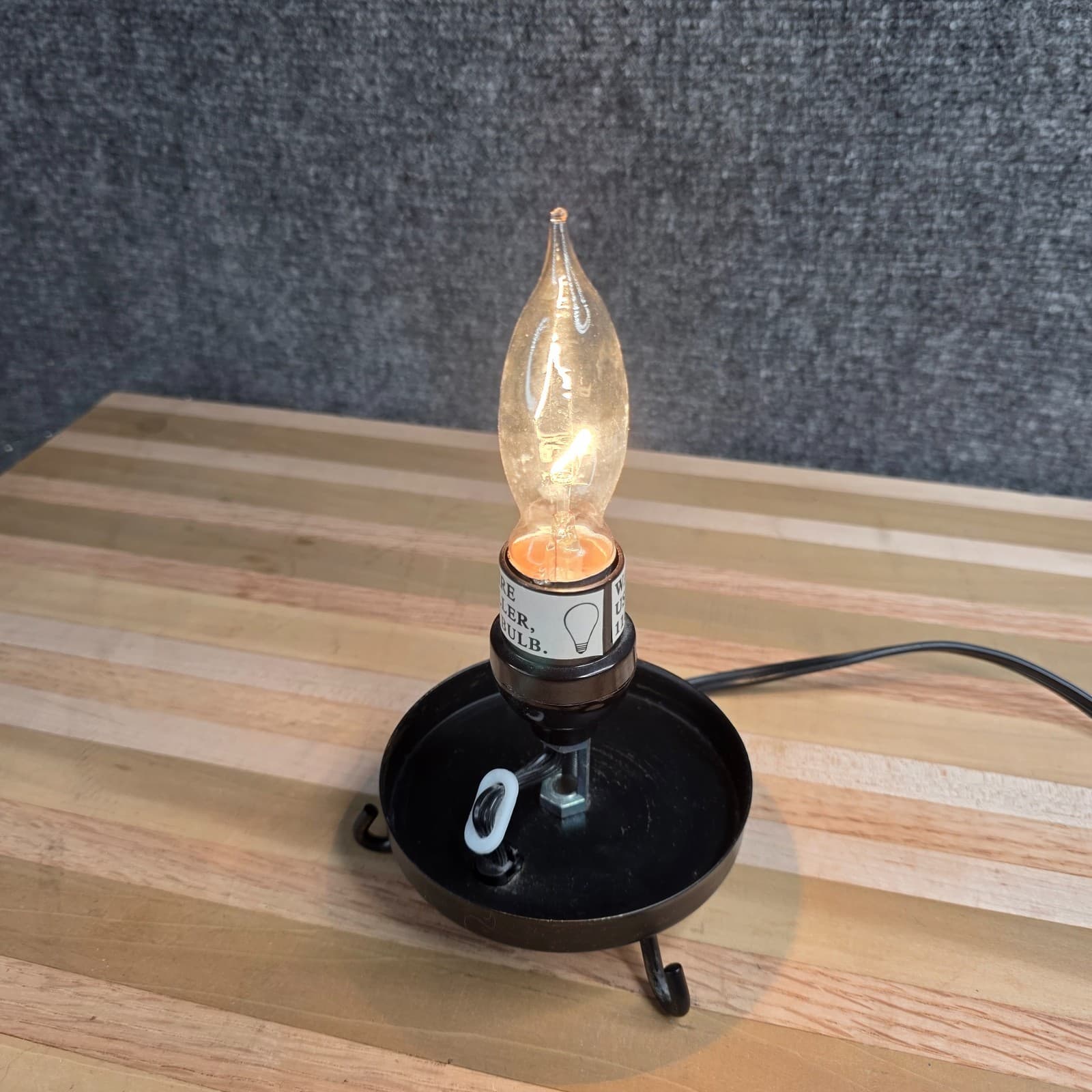 PAINT CHIP Faux Stained Glass Electric Hurricane lamp Night Light 25W - Thumbnail 5