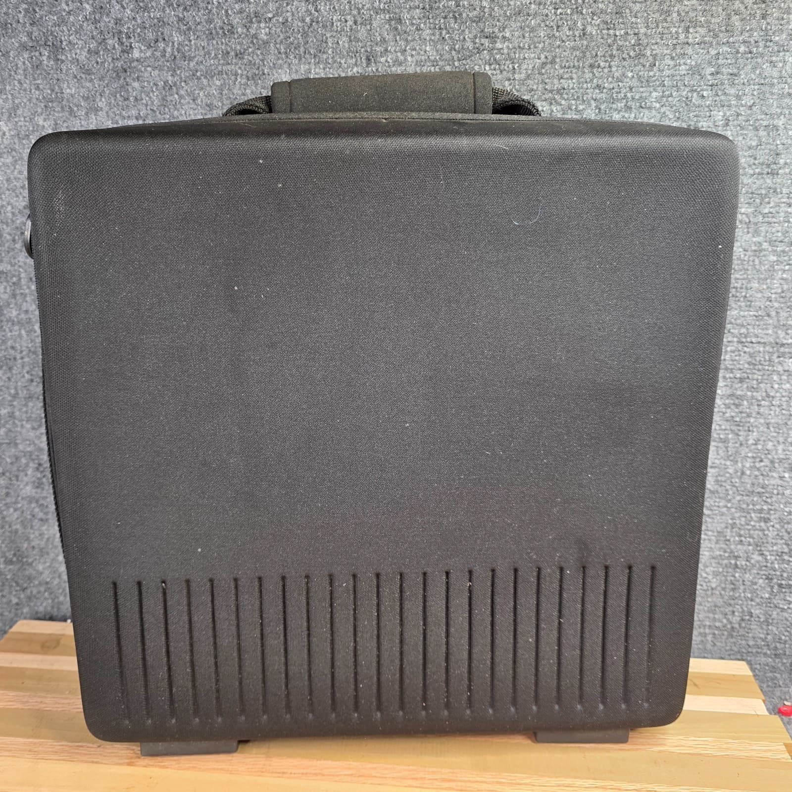 Rare Vintage Apple Macintosh Portable Computer EARLY LAPTOP Carrying Case Bag - Thumbnail 12