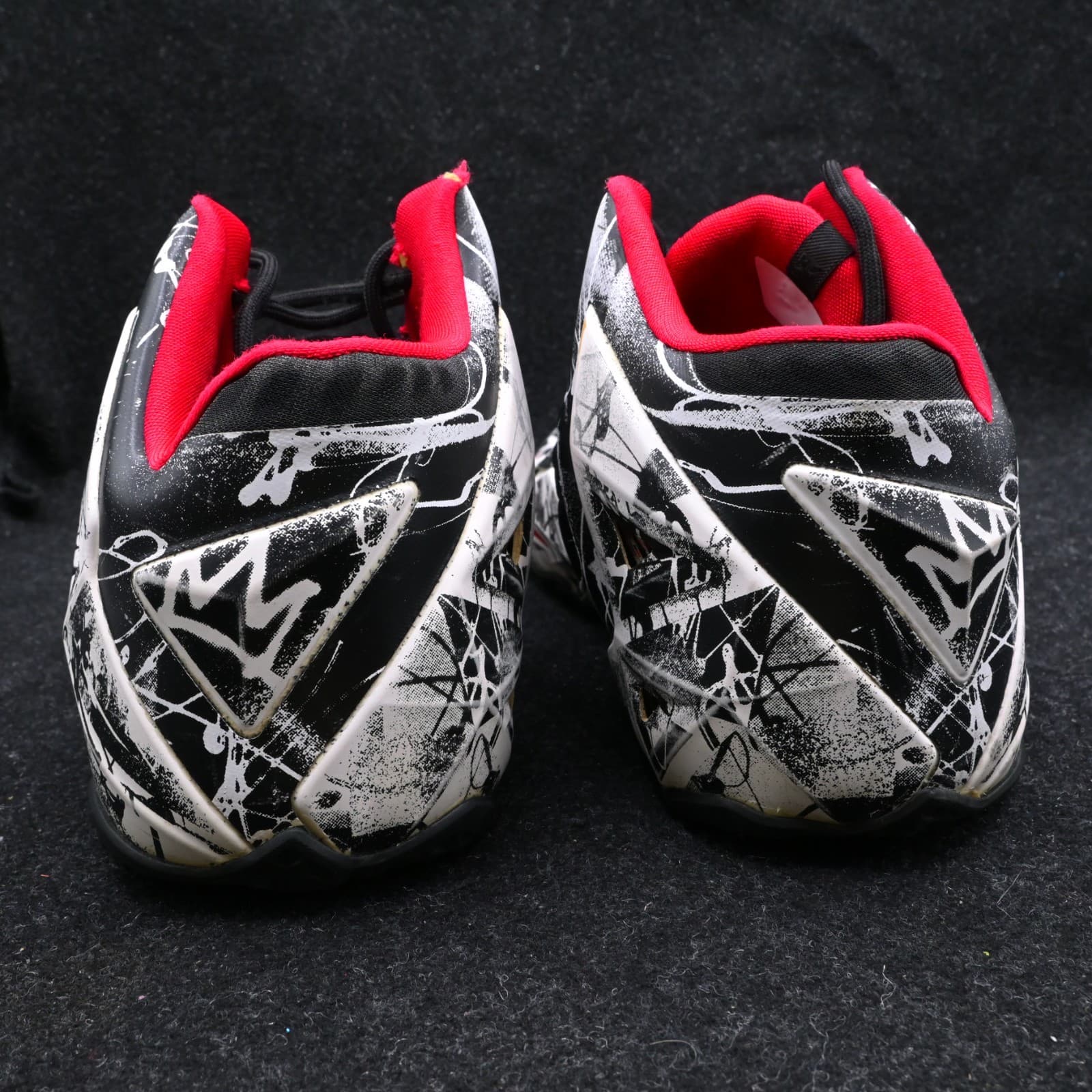 Nike Lebron James XI Graffiti mens size 11 - Thumbnail 7