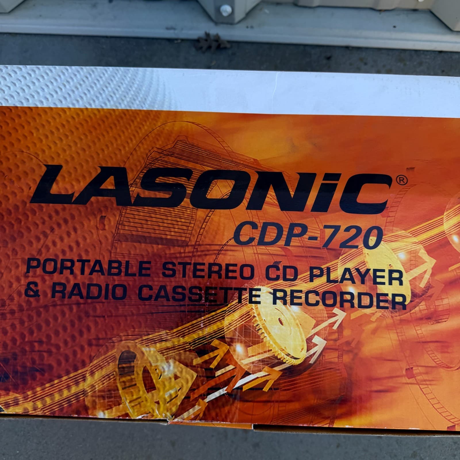 VTG Lasonic CDP-720 Radio Portable Stereo CD Player & Radio Cassette Recorder - Thumbnail 3