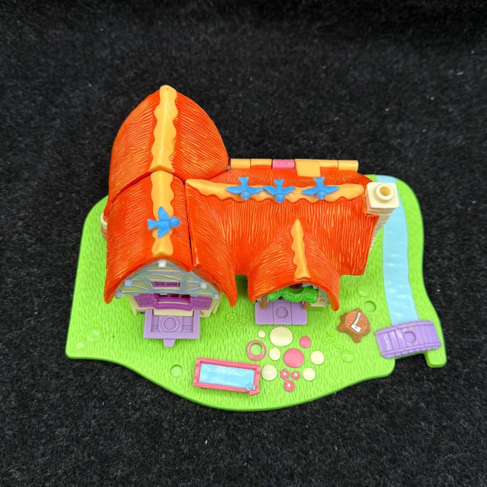 VTG Bluebird Polly Pocket Disney Snow White and the Seven Dwarfs Cottage Figures - Thumbnail 6