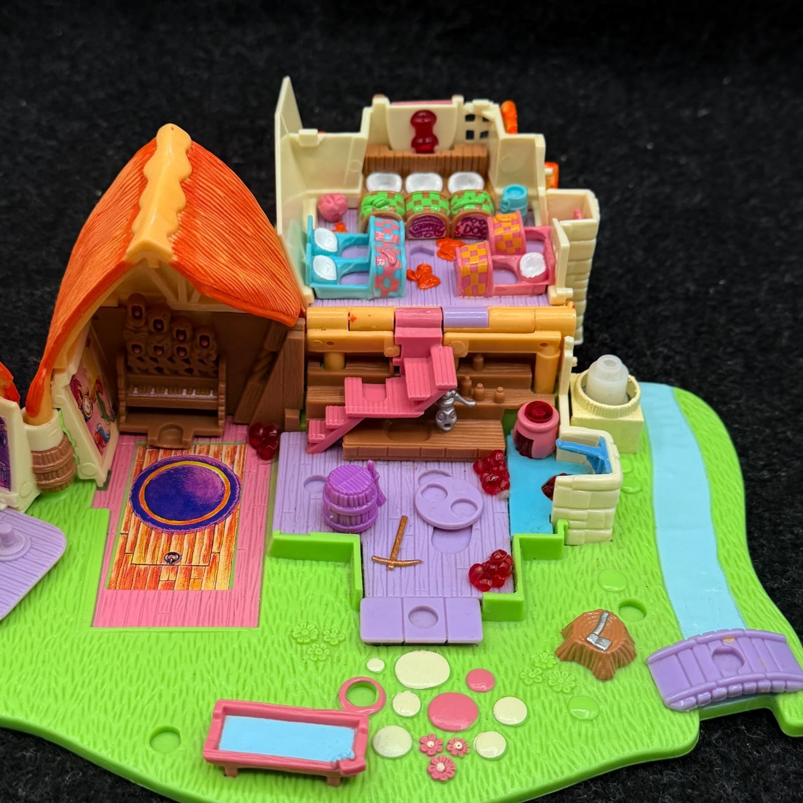 VTG Bluebird Polly Pocket Disney Snow White and the Seven Dwarfs Cottage Figures - Thumbnail 12