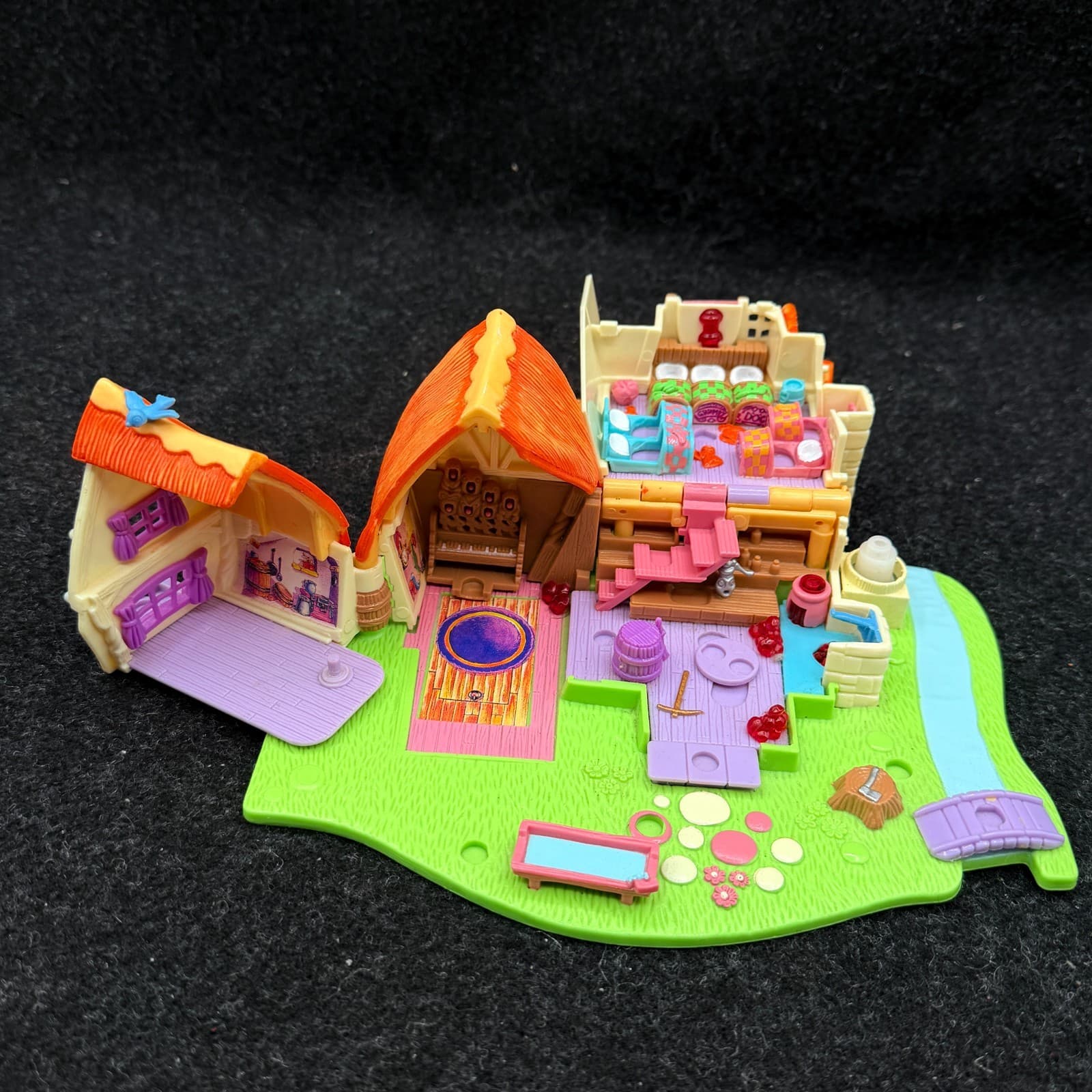 VTG Bluebird Polly Pocket Disney Snow White and the Seven Dwarfs Cottage Figures - Thumbnail 13