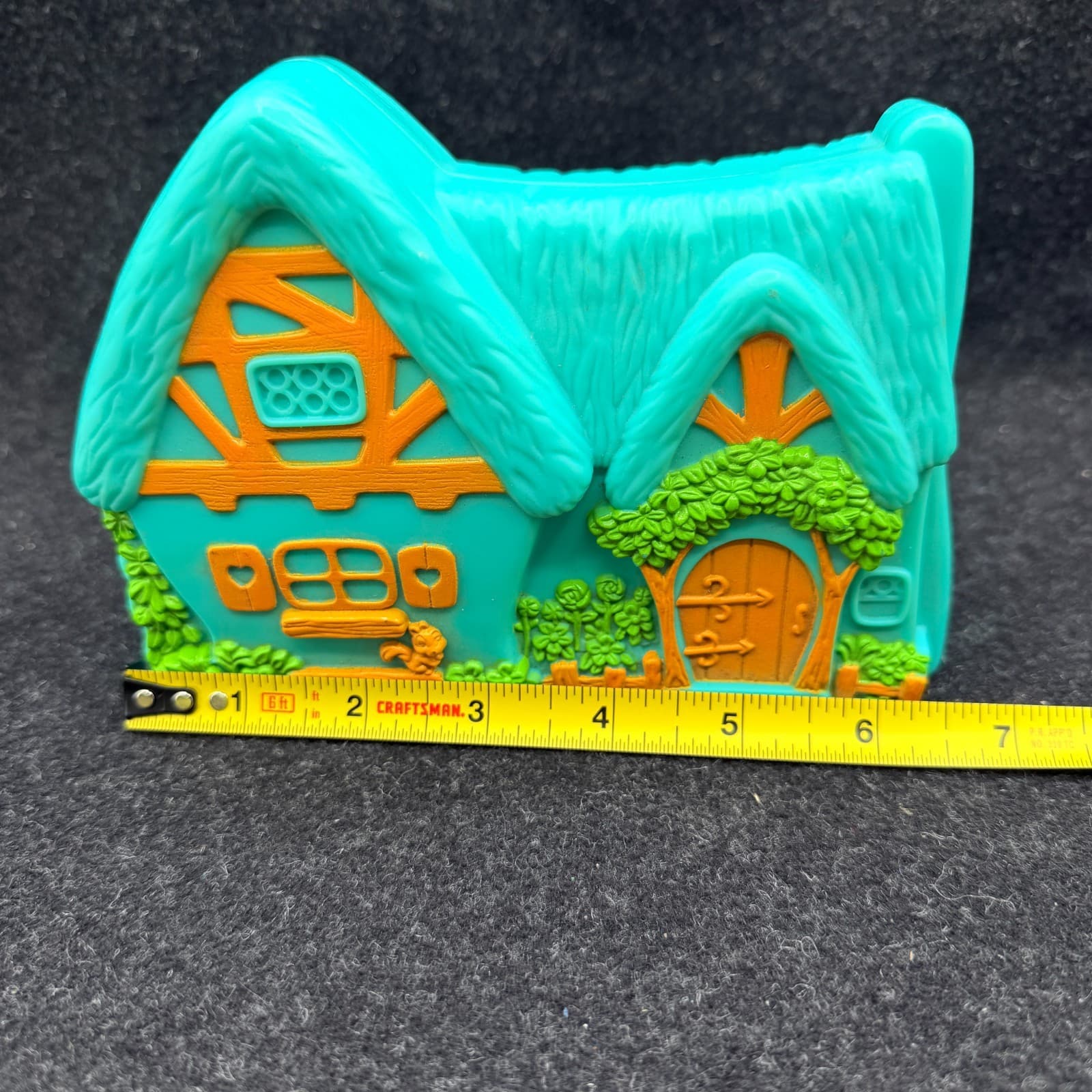 Vintage Mattel 1993 Disney's Snow White Cottage with 3 Figures - Thumbnail 9