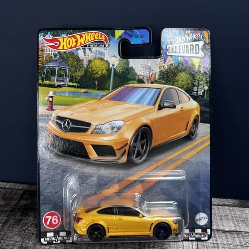 Hot Wheels Premium #76 Boulevard '12 Mercedes-Benz C 63 AMG Coupe 1:64 Diecast