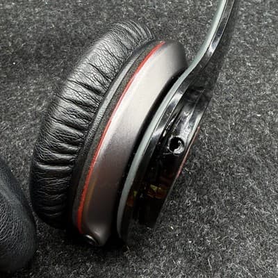 Black Monster Beats by Dr. Dre Studio Wired Headphones Over-Ear 1st Gen OG 1.0 - Thumbnail 9