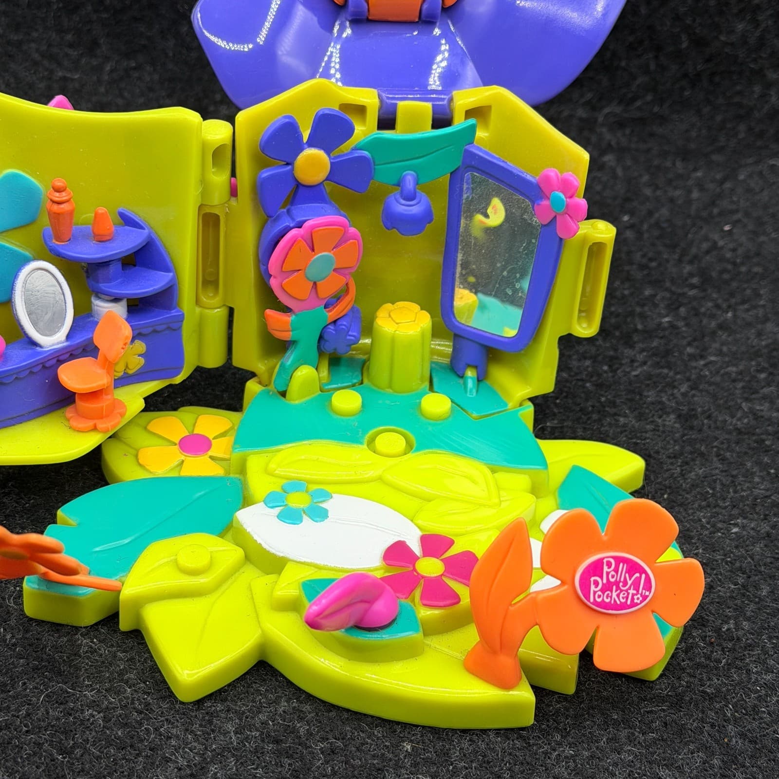 2001 Polly Pocket Blossom Boutique Broken & 2 Figures - Thumbnail 3