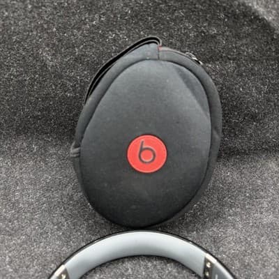 Black Monster Beats by Dr. Dre Studio Wired Headphones Over-Ear 1st Gen OG 1.0 - Thumbnail 2