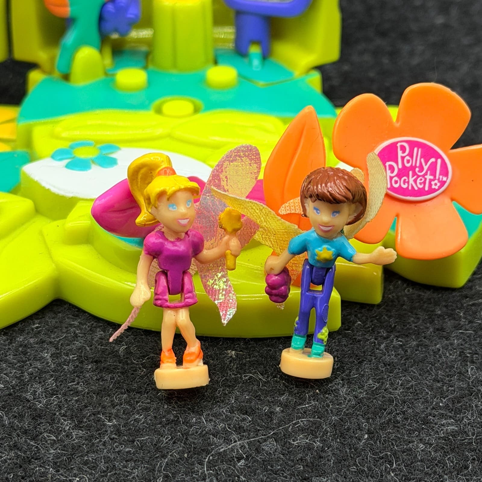2001 Polly Pocket Blossom Boutique Broken & 2 Figures - Thumbnail 2