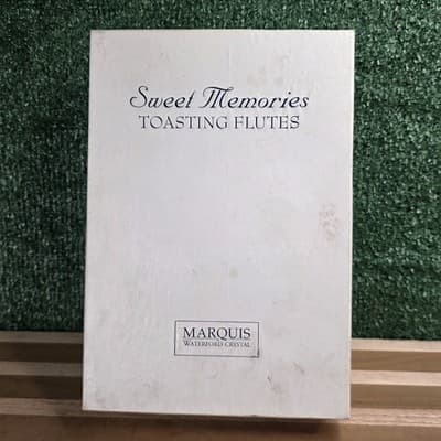 SET OF 2 WATERFORD CRYSTAL MARQUIS ~SWEET MEMORIES~ TOASTING CHAMPAGNE GLASSES - Thumbnail 2