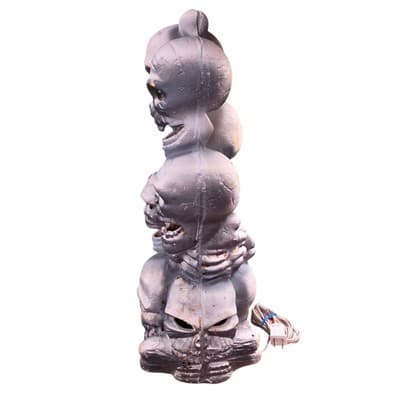 VTG Trendmasters Haunted Lighted Stacked Skulls Halloween foam indoor skeleton - Thumbnail 4