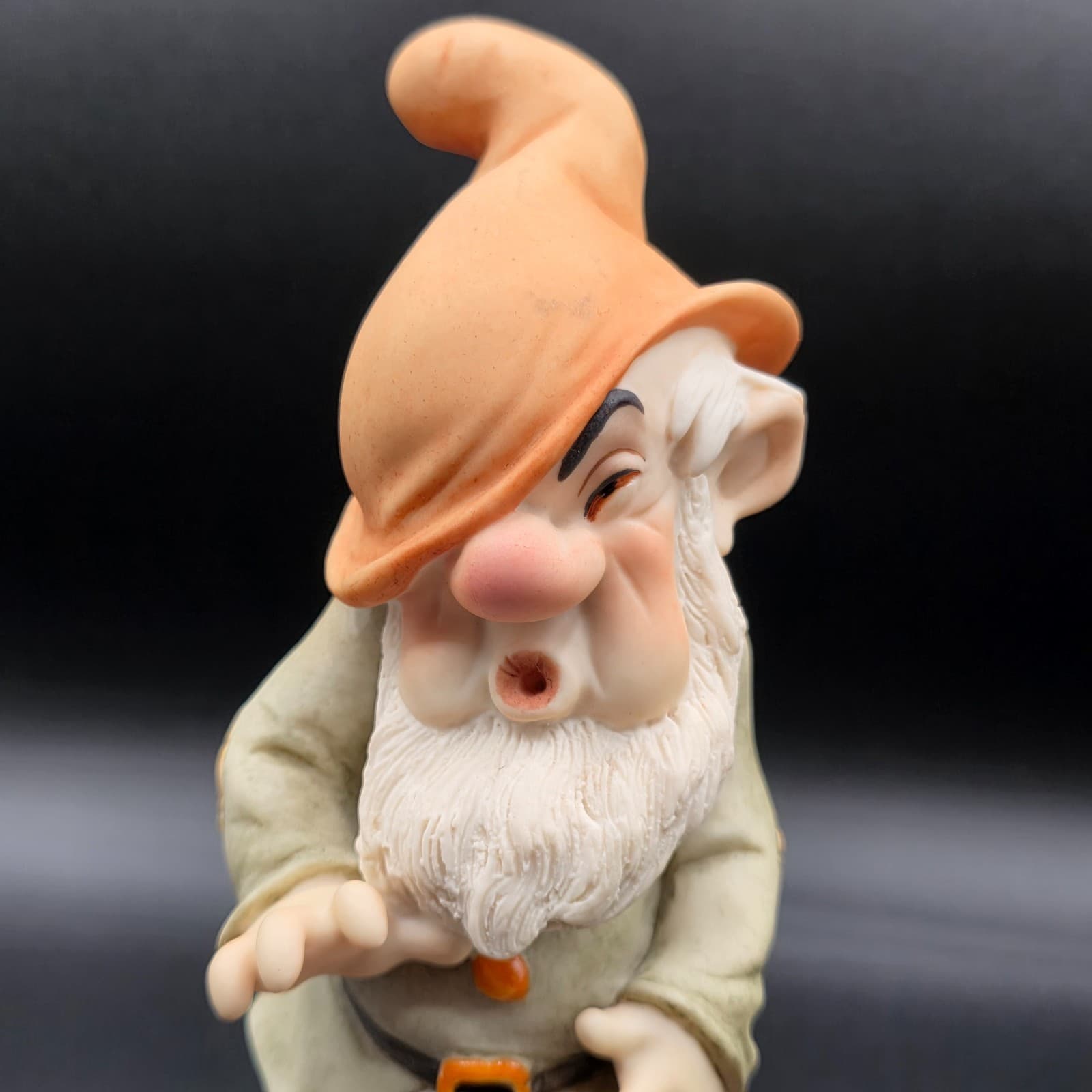 VTG 1994 Giuseppe Armani Disney's Snow White dwarf "Sneezy" No Box OR COA - Thumbnail 2