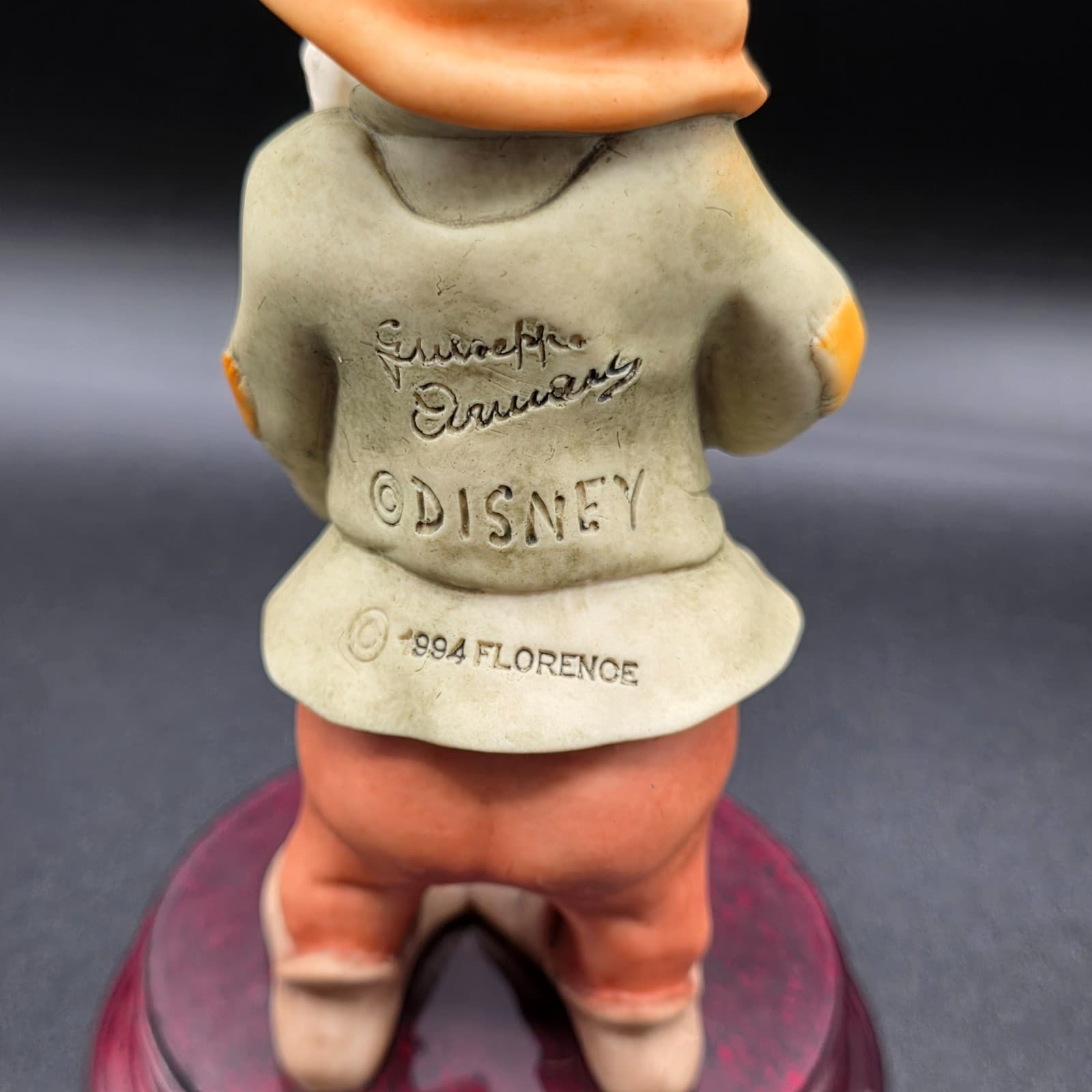 VTG 1994 Giuseppe Armani Disney's Snow White dwarf "Sneezy" No Box OR COA - Thumbnail 6