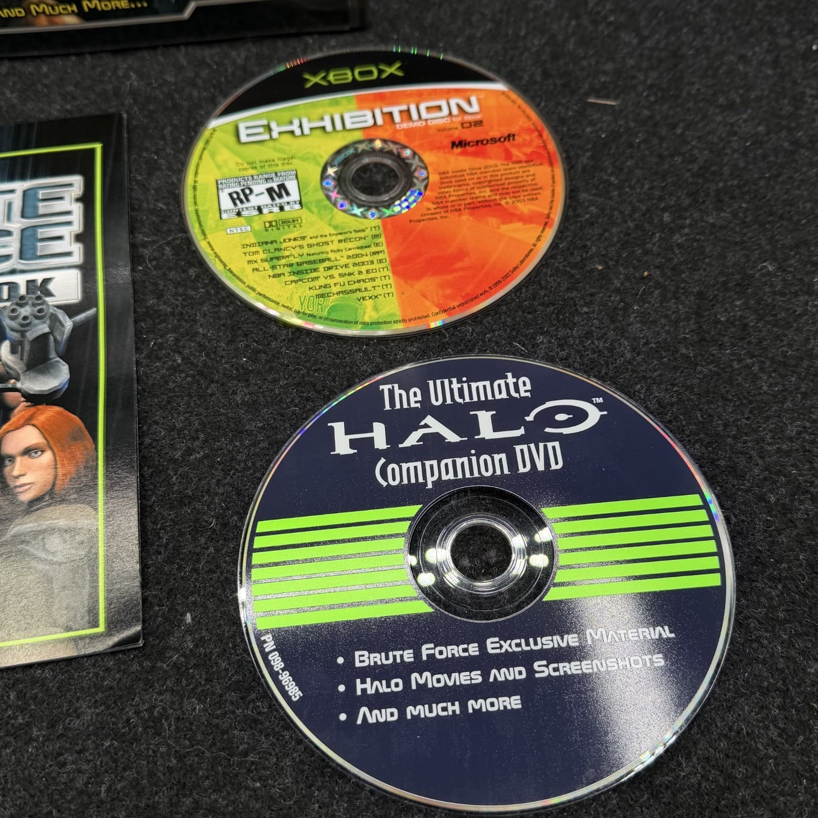 The Ultimate Halo Companion DVD Set (Microsoft Xbox) Complete 2 Disc Set CIB - Thumbnail 3