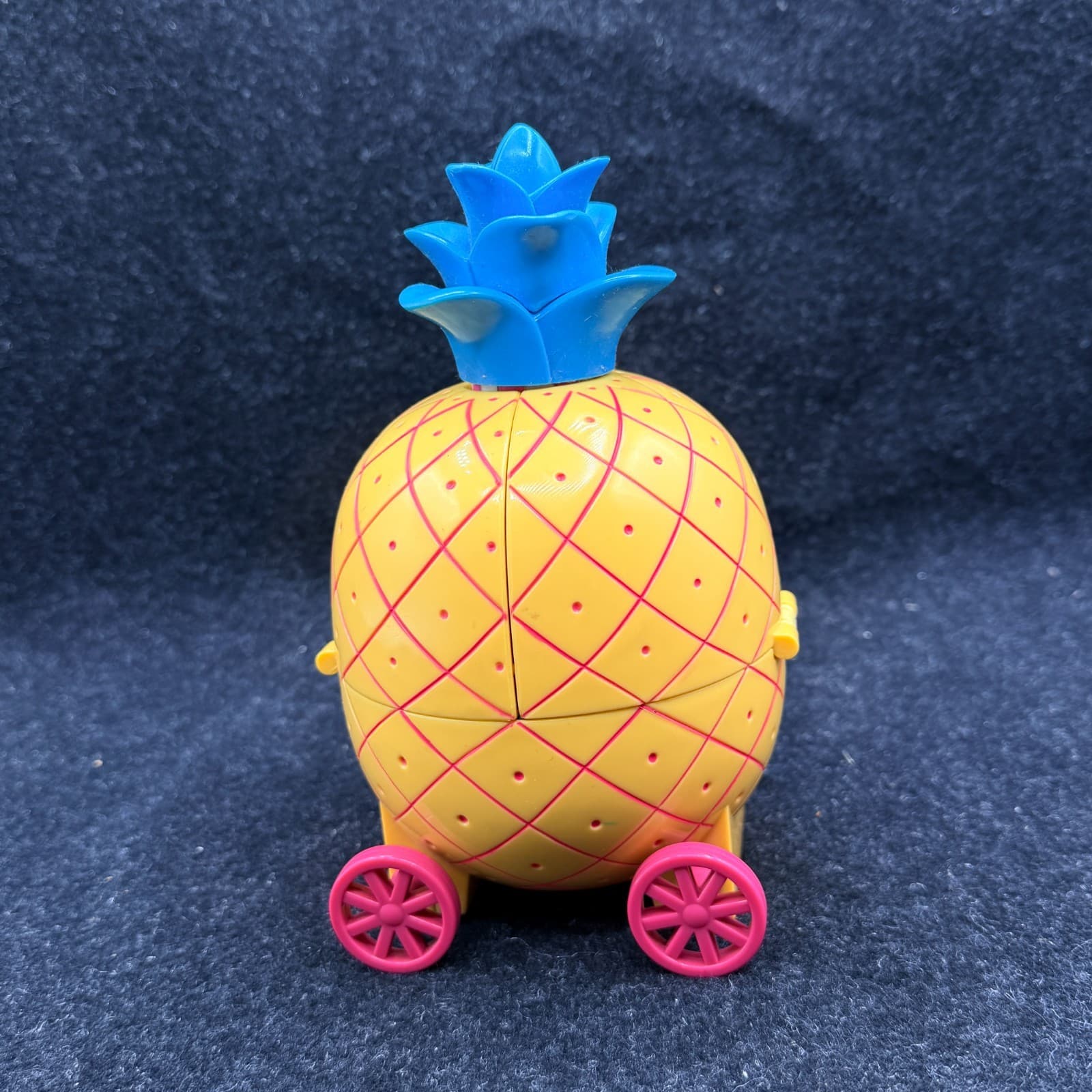 2001 Tan Hello Kitty Dream World Pineapple Tropical Juice Bar & accessories - Thumbnail 13