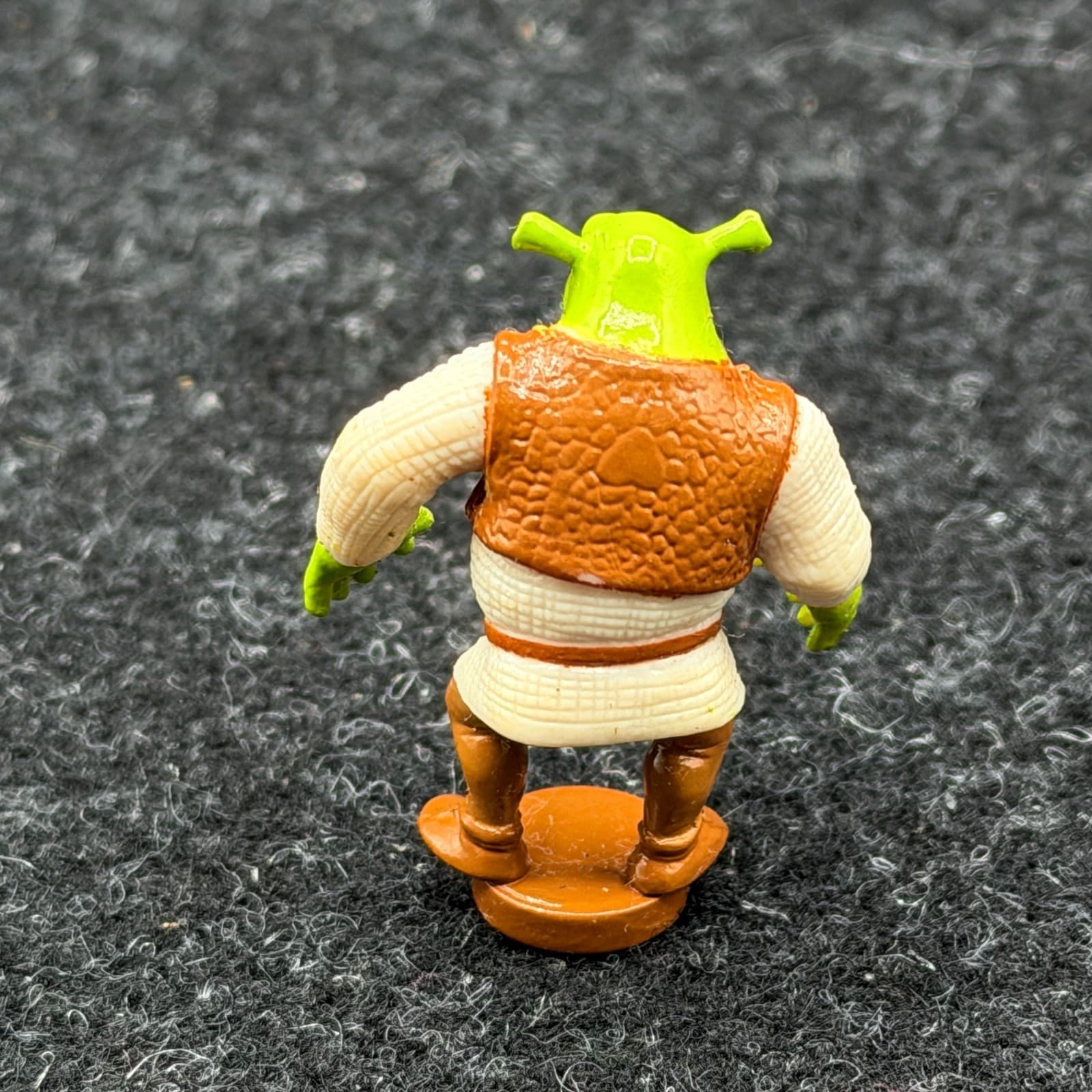 Shrek Far Far Away Castle Shrek Micro Figure ONLY Polly Pocket - Thumbnail 2