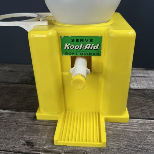 Vintage 1970s Chilton Toys Kool Aid Dispenser w/ Box - Trim Molded Products - Thumbnail 8
