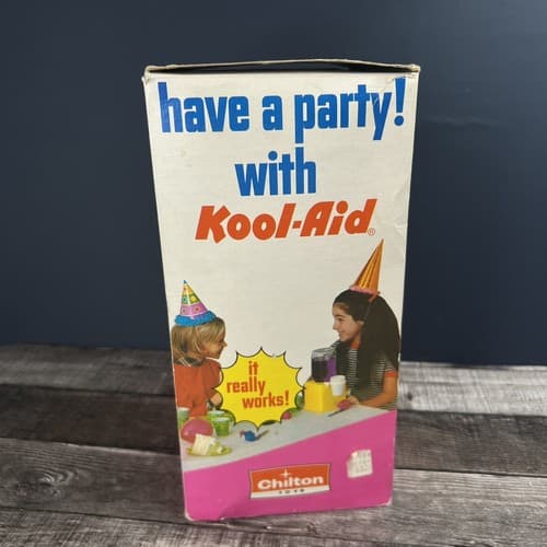 Vintage 1970s Chilton Toys Kool Aid Dispenser w/ Box - Trim Molded Products - Thumbnail 3