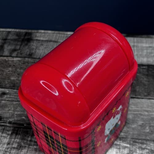 Vintage 1996 Sanrio Hello Kitty Red Plaid Mini Desk Tin Trash Bin Made in Japan - Thumbnail 6