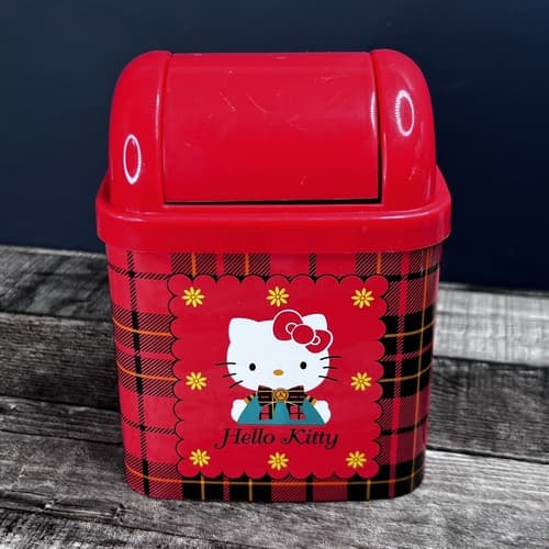 Vintage 1996 Sanrio Hello Kitty Red Plaid Mini Desk Tin Trash Bin Made in Japan - Thumbnail 4