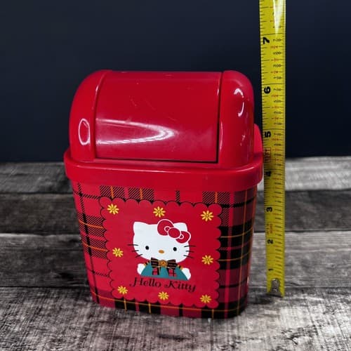Vintage 1996 Sanrio Hello Kitty Red Plaid Mini Desk Tin Trash Bin Made in Japan - Thumbnail 10