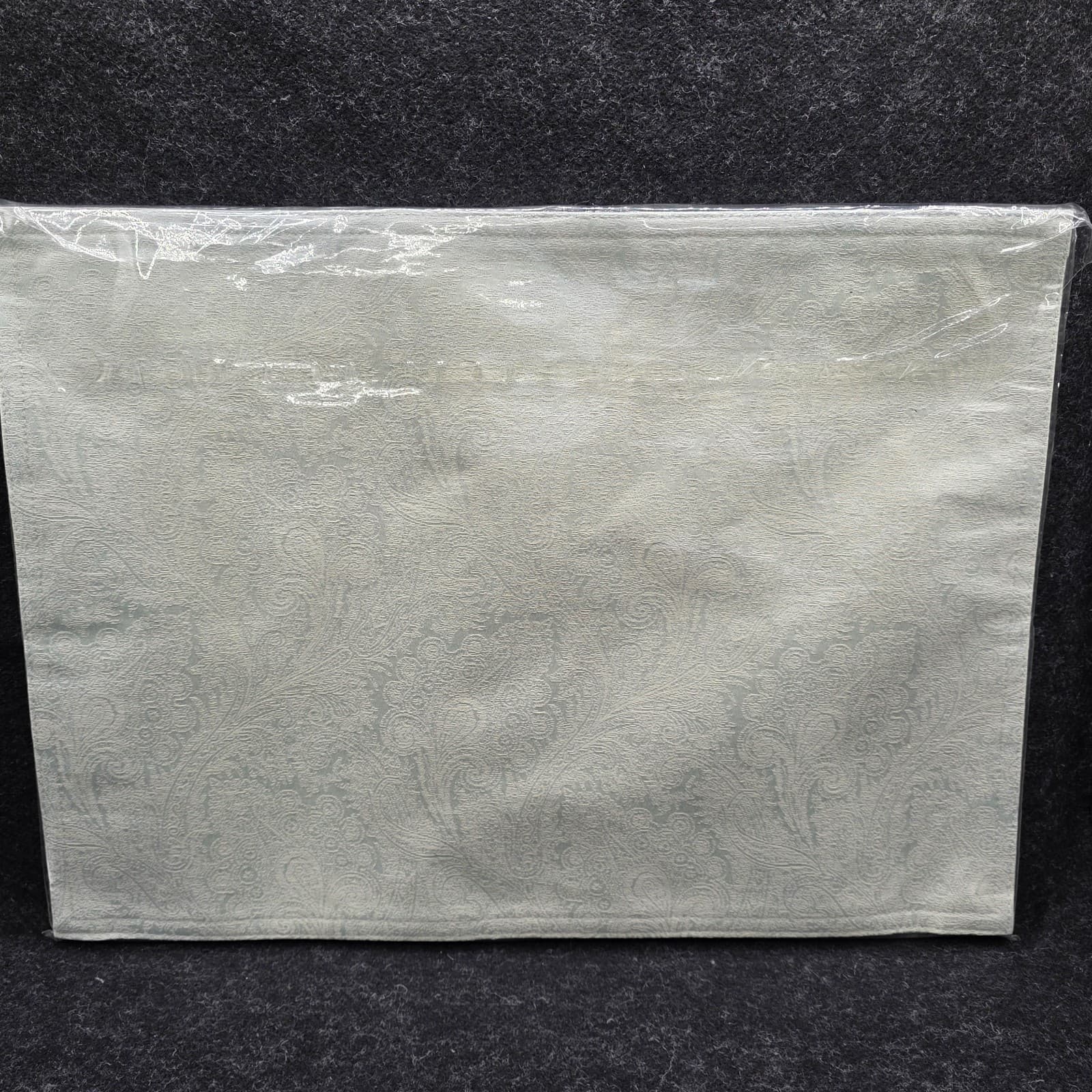 Lauren Ralph Lauren Aaron Paisley Green Tint Set of 4 Placemats 14X19 IN - Thumbnail 7