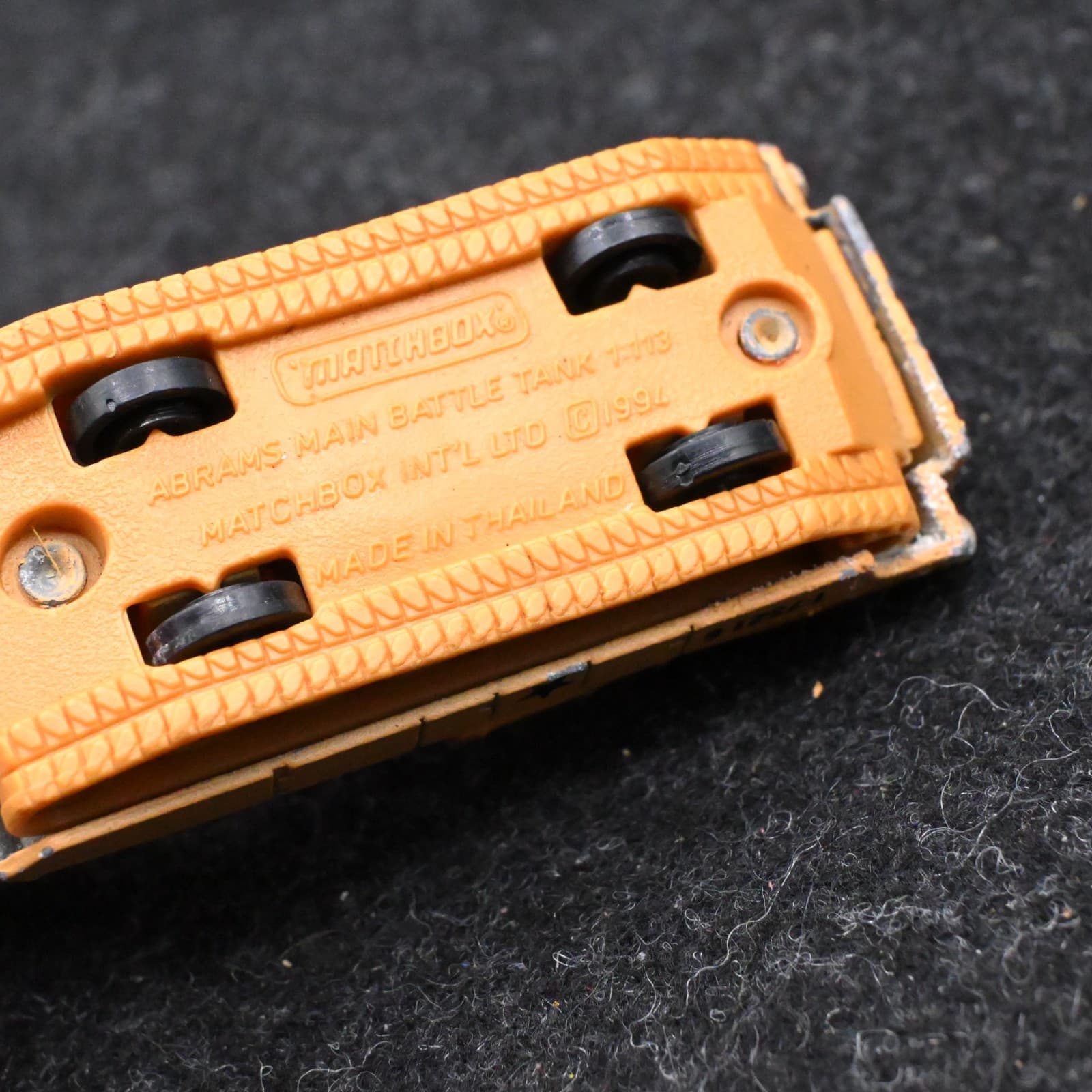 Matchbox Abrams Main Battle Tank 1994 Tan Made in Thailand 1:113 - Thumbnail 11