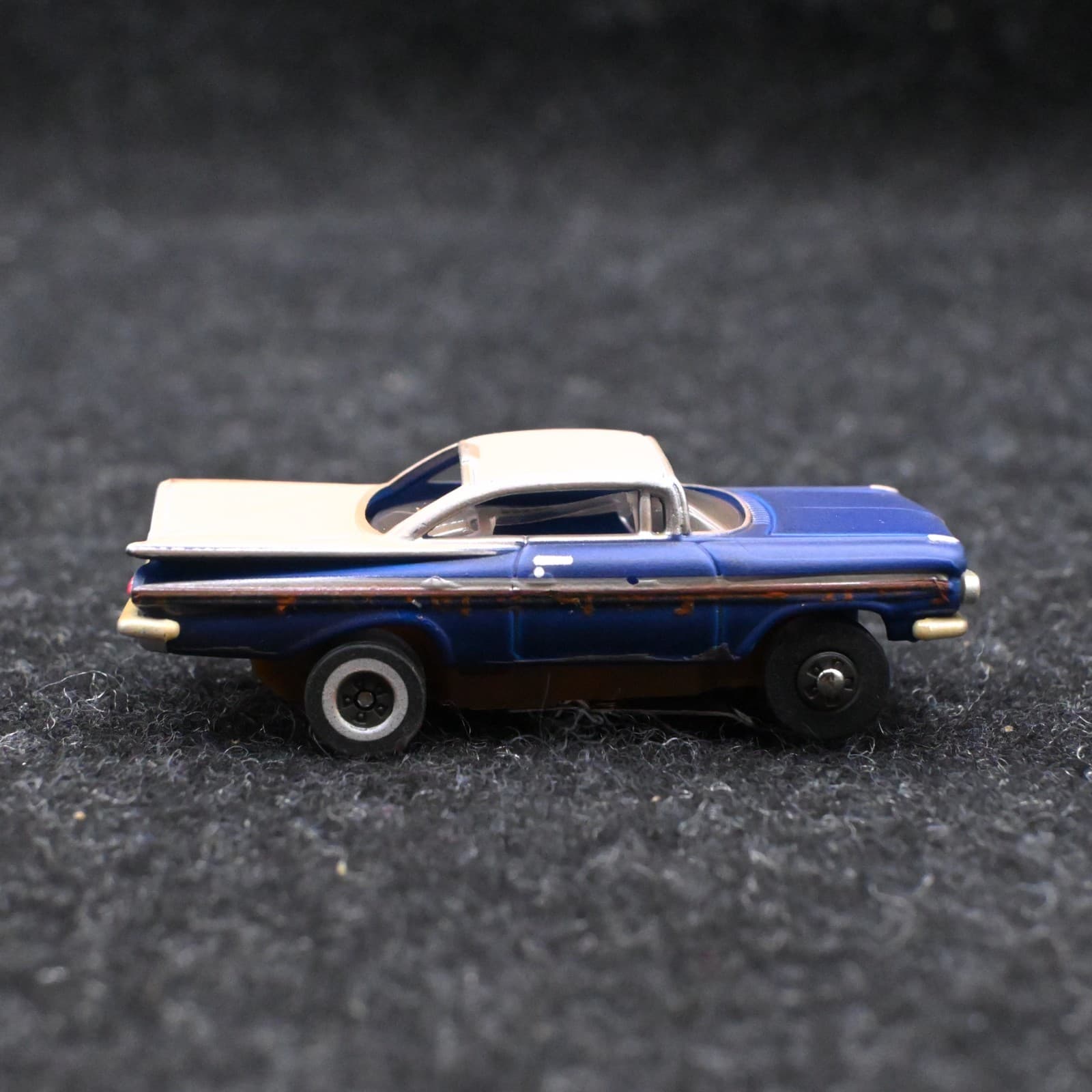 Vintage 59 Chevy Impala Thunderjet Ultra-G Blue Slot Car - Thumbnail 5