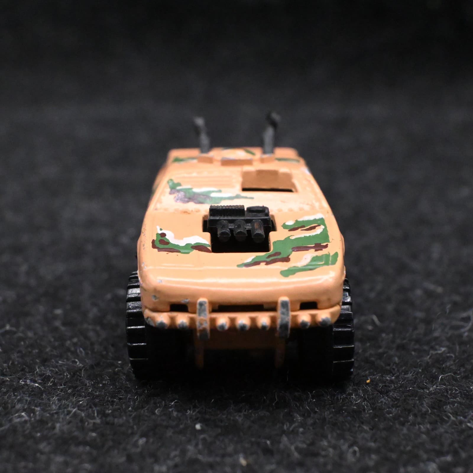 HOT WHEELS 1988 M1 Tan Camo 1:64 Scale Diecast Cars Malaysia - Thumbnail 2