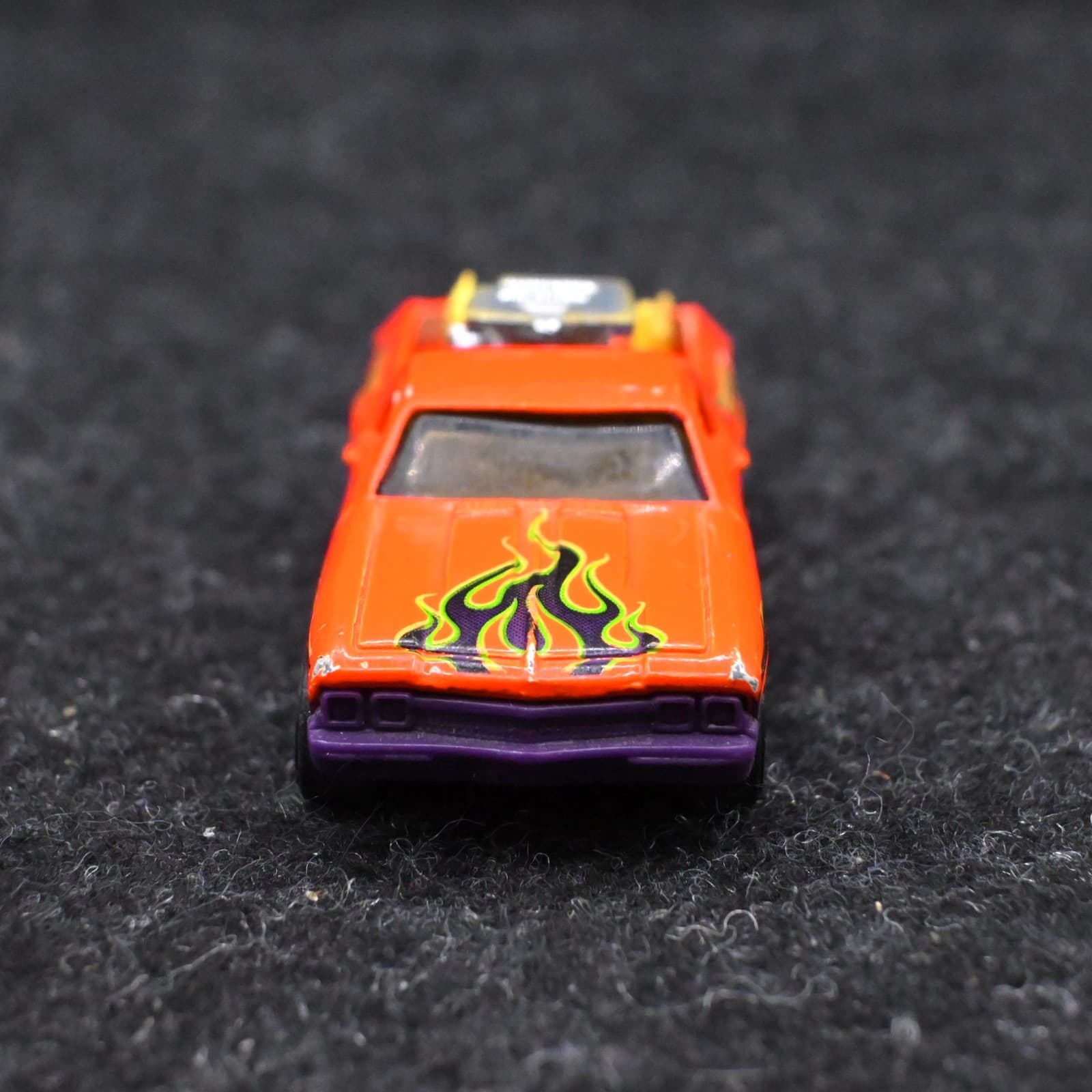 Vtg Hot Wheels ‘68 El Camino XTREME XPRESS Orange Die Cast (1999) - Thumbnail 2