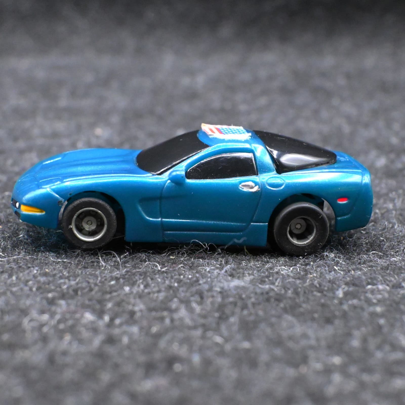 Vintage 83' CHEVY CORVETTE BLUE Slot Car - Thumbnail 3
