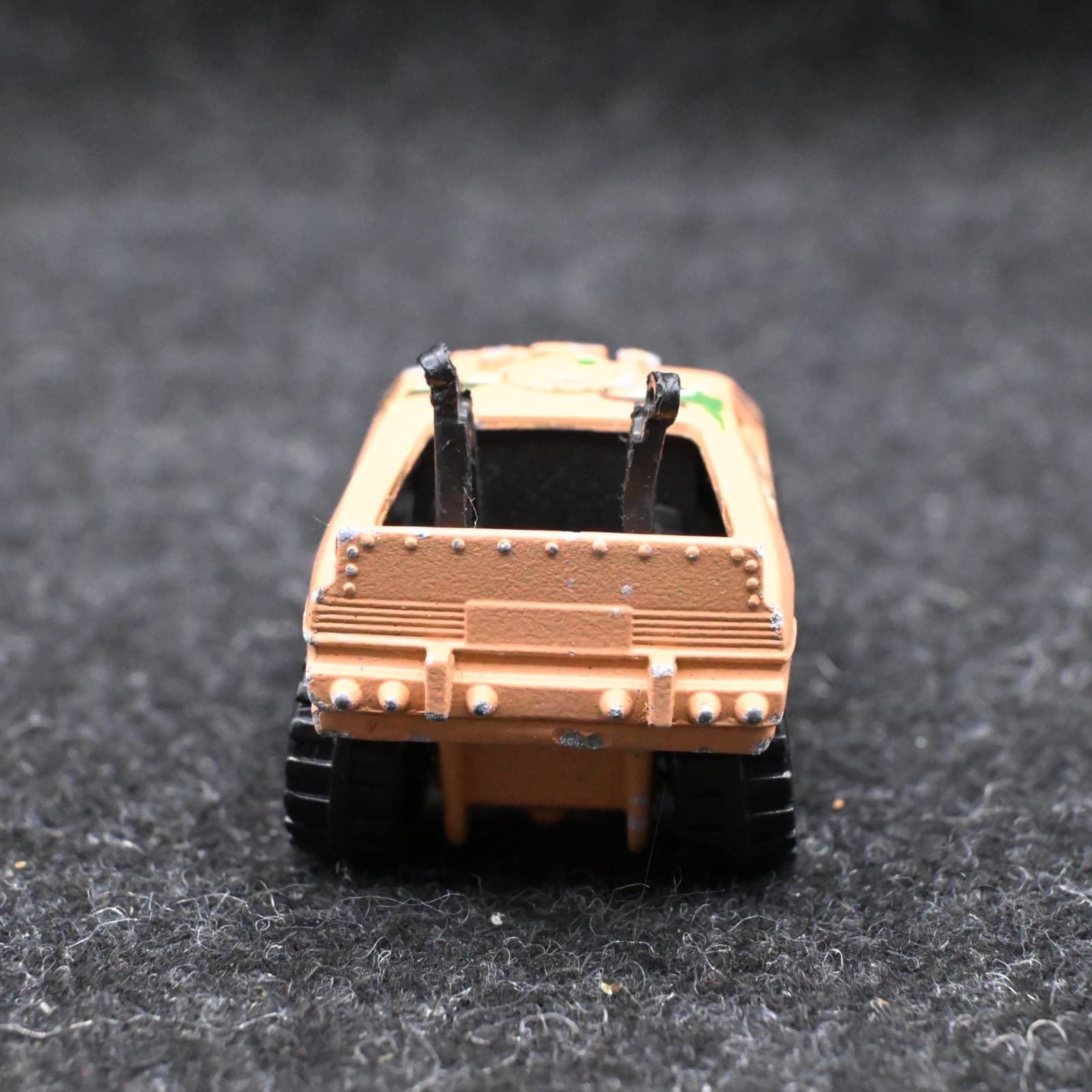 HOT WHEELS 1988 M1 Tan Camo 1:64 Scale Diecast Cars Malaysia - Thumbnail 4