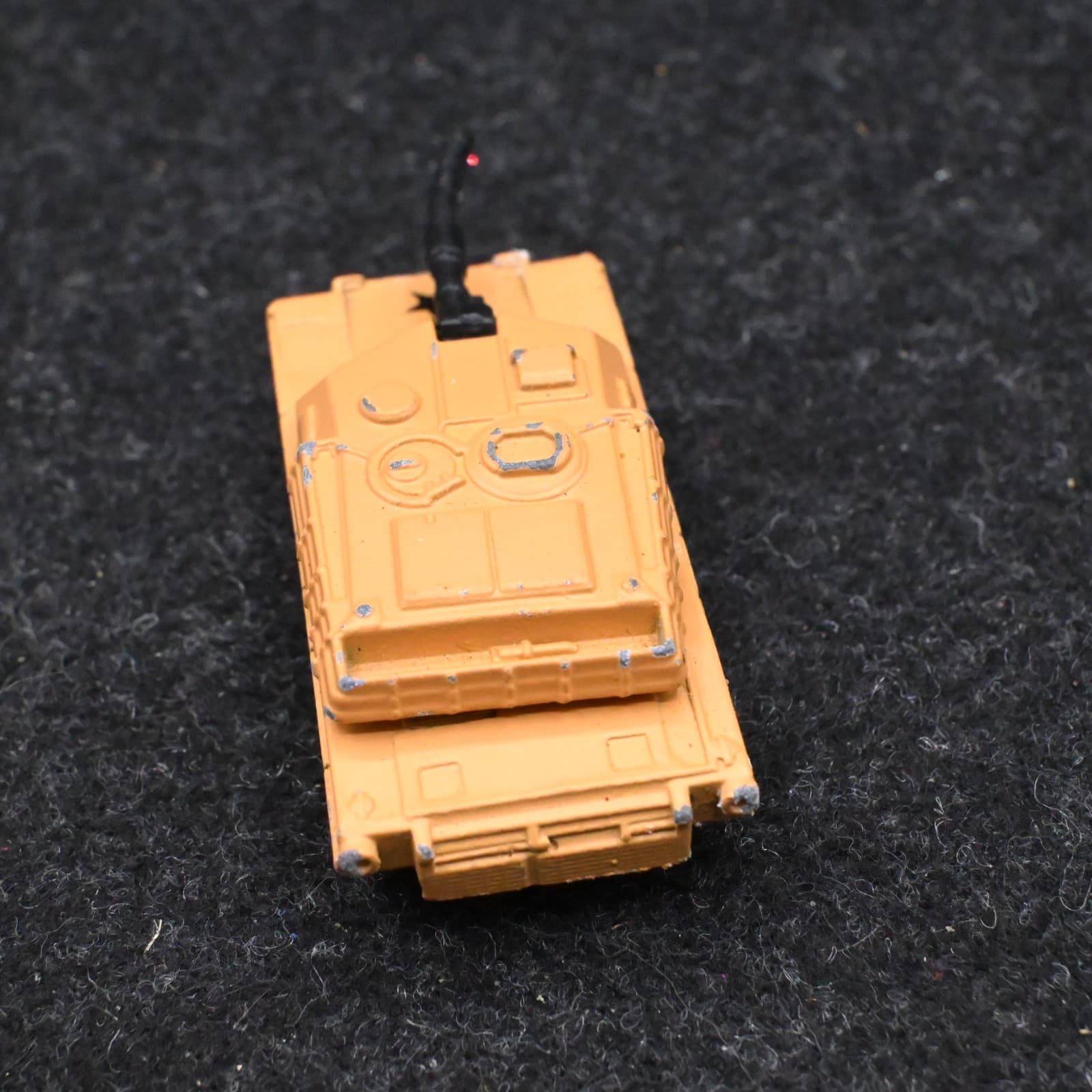Matchbox Abrams Main Battle Tank 1994 Tan Made in Thailand 1:113 - Thumbnail 8