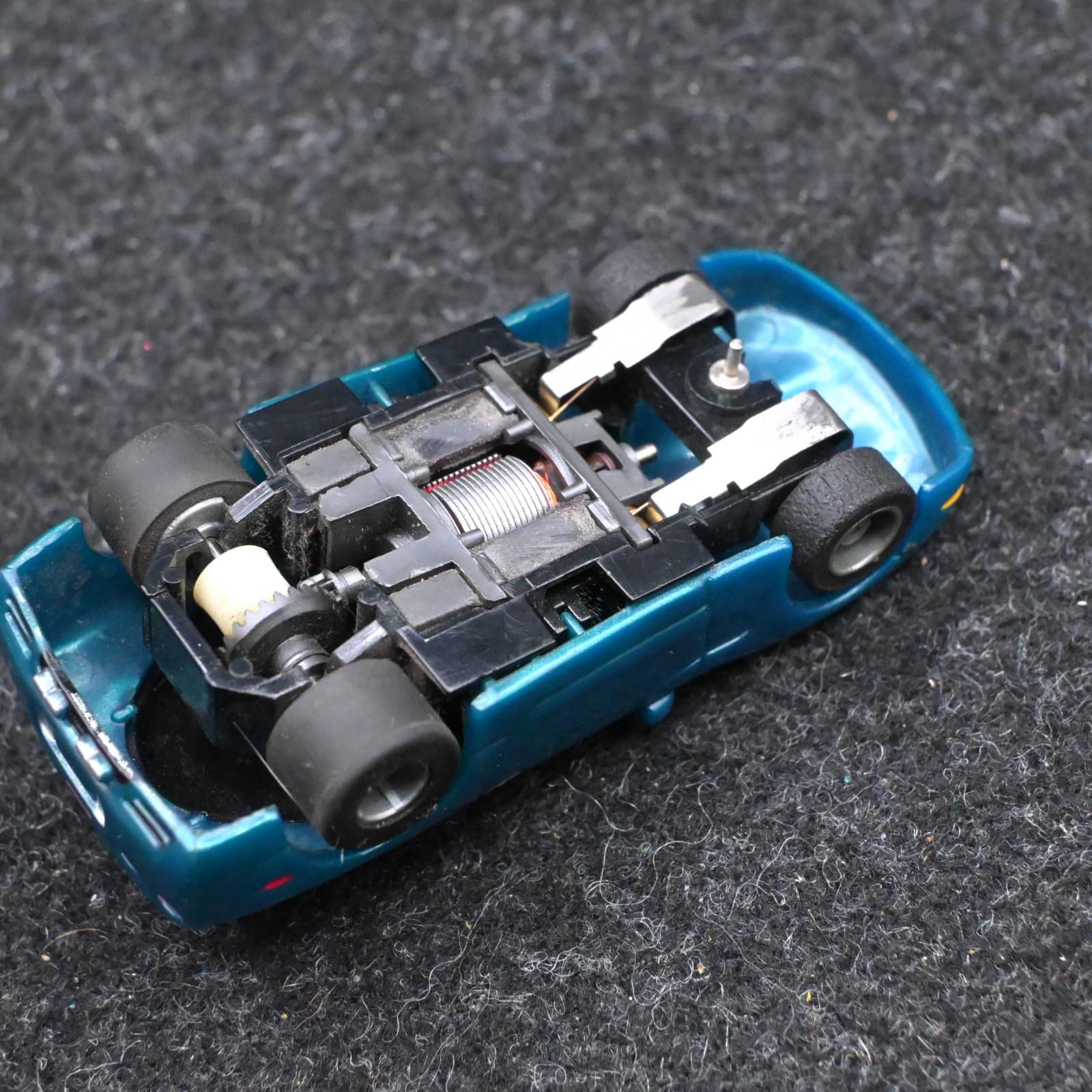 Vintage 83' CHEVY CORVETTE BLUE Slot Car - Thumbnail 6