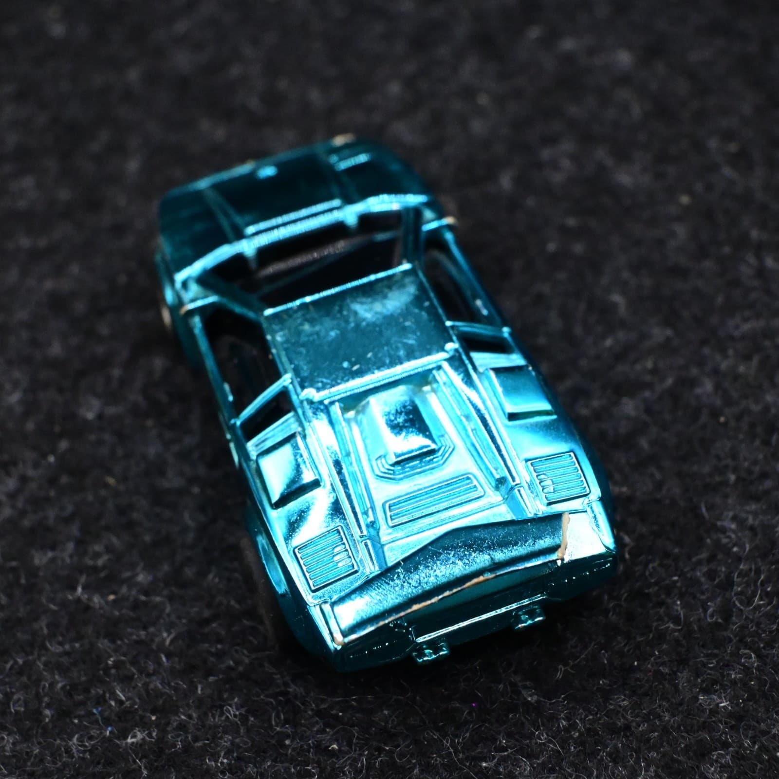 TYCO Cliff Hangers HO Scale Slot Car 6239 LAMBORGHINI COUNTACH Blue/Green Chrome - Thumbnail 7