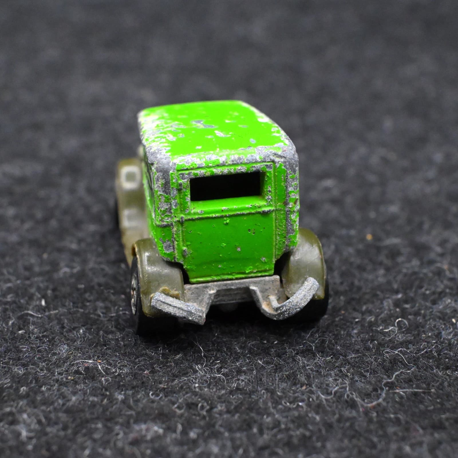 Hot Wheels Vintage 1977 Ford A OK Early Times Delivery Truck Green Pre Owned - Thumbnail 4