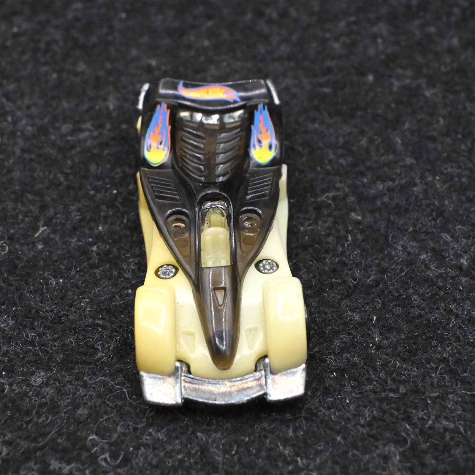 Hotwheels 1995 ROAD ROCKET White Body / Gray Lift Up Hood - Thumbnail 6
