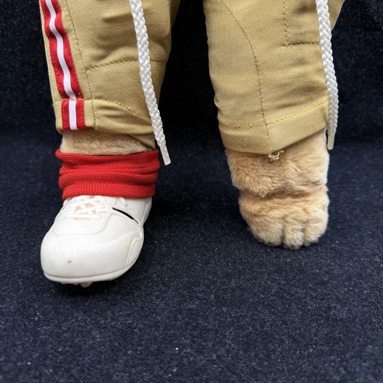 Vintage San Francisco 49ers Pro Bear Fully Suited with Shoulder Pads 17" - Thumbnail 12