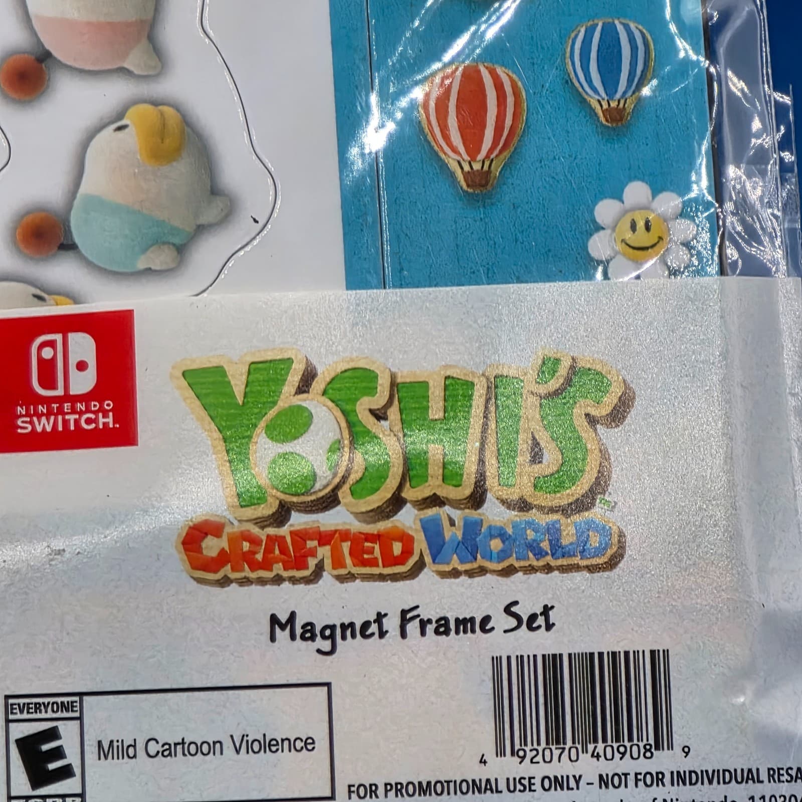 Nintendo Switch - Yoshi's Crafted World Magnetic Frame Set (Frame only) - Thumbnail 2