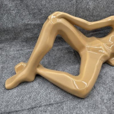 Mid-Century Modern Jaru Modernist Ceramic Reclining Figure, 1976 - Thumbnail 3