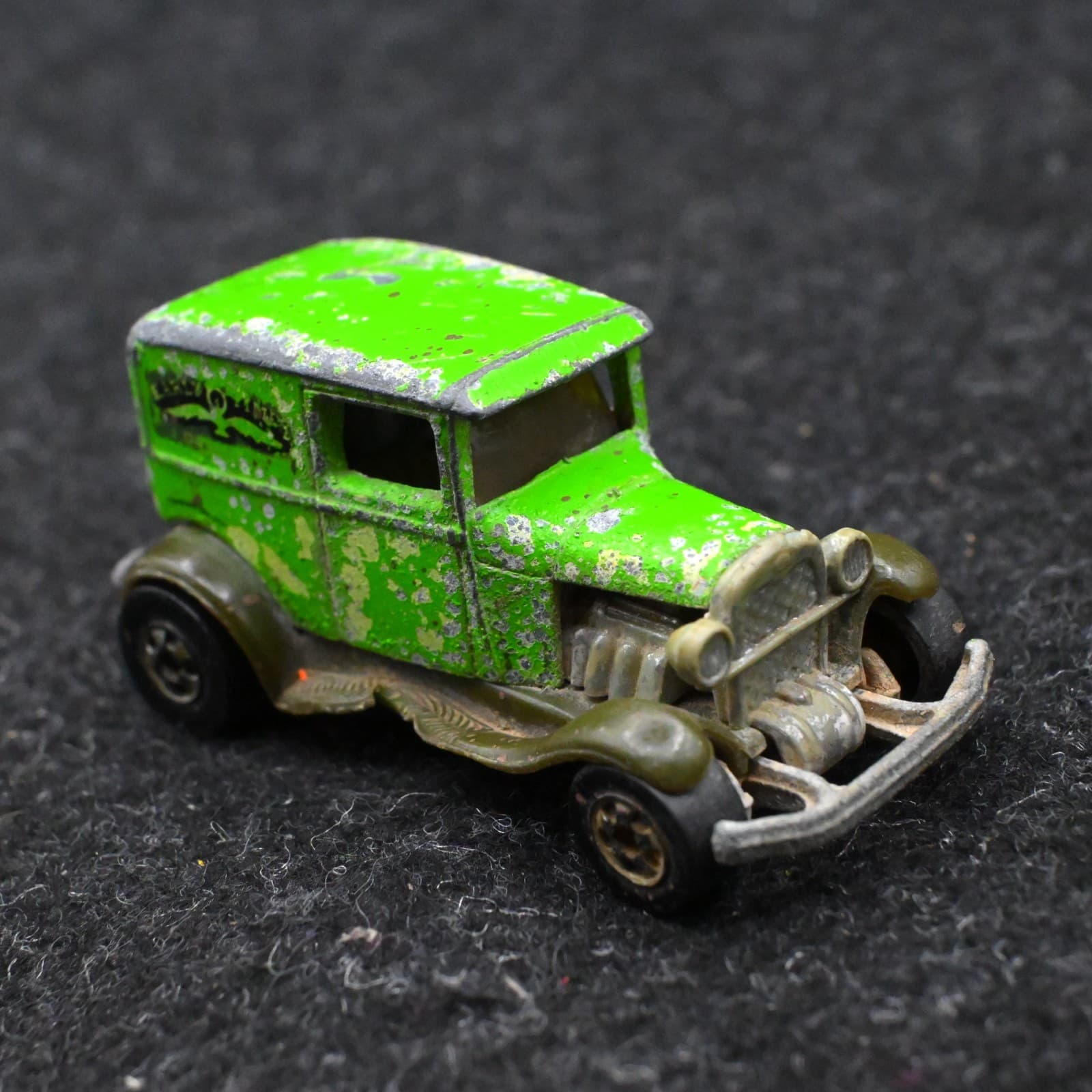 Hot Wheels Vintage 1977 Ford A OK Early Times Delivery Truck Green Pre Owned - Thumbnail 6