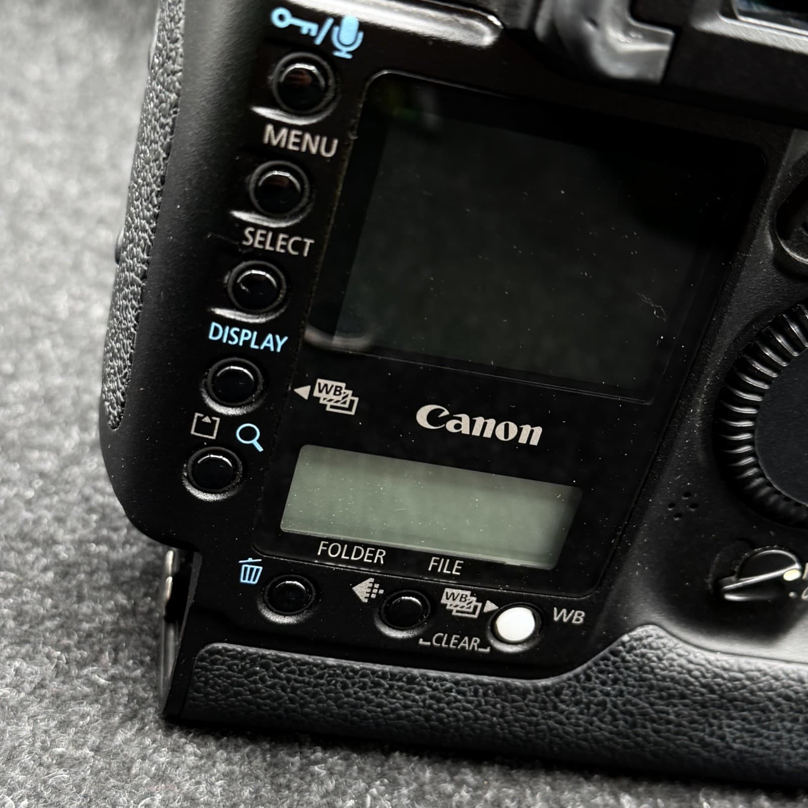 (FOR PARTS/REPAIR) Canon EOS 1D Mark ll Digital SLR Camera Body - Thumbnail 12